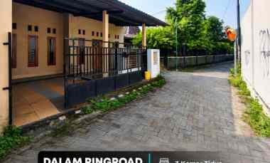 Rumah Hook di Bangunharjo dalam Ringroad Jogja 700 meter Rsud Wirosab