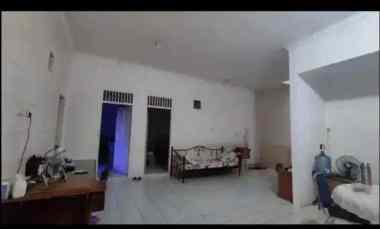 Dijual Rumah dan Gudang di Joglo