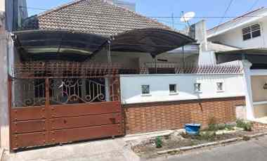 dijual rumah darmo baru barat