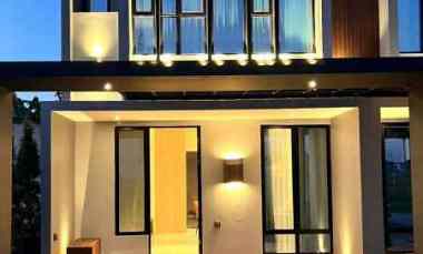Rumah Mewah dan Strategis di Darmo Graha Residence Surabaya Barat
