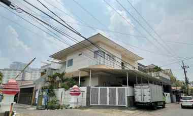 Rumah Dijual di Darmo Permai Selatan