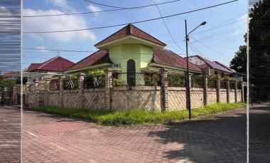 Rumah Dijual di Darmo Villa