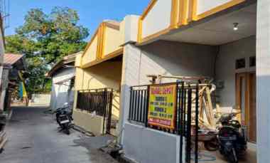 dijual rumah dawung tengah kel serengan