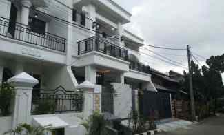 Rumah Mewah Design American Classic ke Living Plaza Cinere Depok