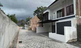 Rumah Mewah Murah 3 Lantai Siap Huni dalam Cluster dekat UGM Jogja