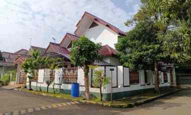 Rumah Mewah Hook di Perumahan jl Siliwangi Depok - RohIndar