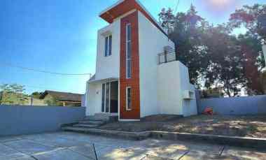 Rumah 2 Lantai Siap Huni, Tanah Luas, dekat Lotte Mart Maguwo, Sleman