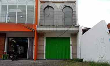 Ruko 3 Lantai Minimalis Dharmahusada, 0 Jalan Raya, Lahan Parkir Luas