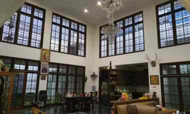 Rumah Semi Furnished Dharmahusada Indah Strategis dekat Galaxy Mall