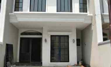 Dharmahusada Indah American Style 3 Lantai dekat Unair A, Atlas, GM