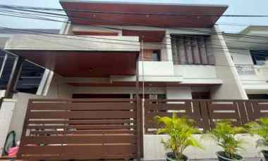 Rumah Siap Huni 2 Lantai Dharmahusada Permai, Lokasi Strategis