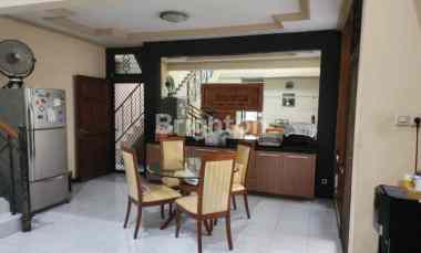 Rumah Dijual di Dharmahusada Regency