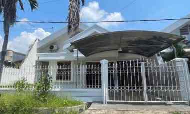 Rumah Dharmahusada Utara Surabaya dekat Airlangga ITS Hangtuah