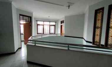 Dijual Rumah di Area Antapani