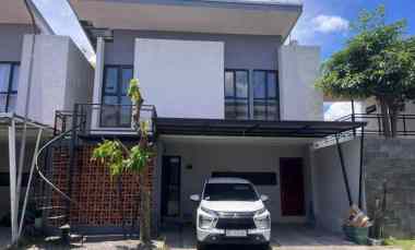 dijual rumah di gedongan colomadu karanganyar