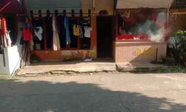 dijual rumah di megaregency blok h 10 no 8