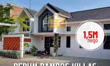dijual rumah di perum bamboe villas rowosari semarang