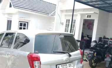 Rumah Dijual di Di Perumahan Singhajaya, Ngenep.