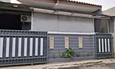 Dijual Rumah di Pojok/Buntu,Rangkapan Jaya, Kota Depok