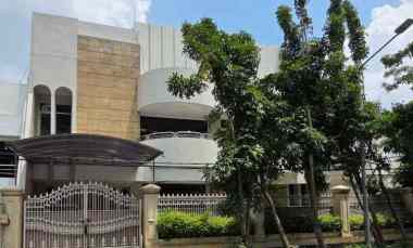 Dijual Rumah di Raya Dharmahusada Indah