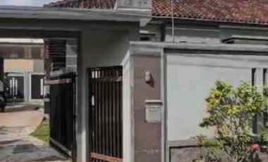 Rumah Dijual di Sumber
