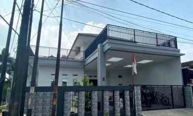 Dijual Rumah di Taman Harapan Baru Bekasi B0422
