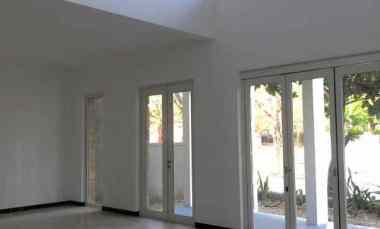 Rumah Hook Surabaya Diamond Hill Citraland Jln Kembar Samping Taman