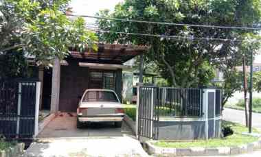 Rumah Dijual di DIJUAL CEPAT RUMAH DEKAT SUMMARECON BANDUNG KOMPLEK ADIPURA CLUSTER PALEM