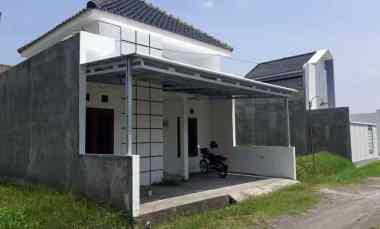 Dijual Rumah Baru di Timur Palang Mayang,Kec Laweyan,Kota Surakarta