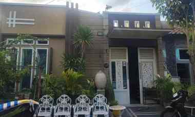 Dijual Rumah di jl Lilium Barat Blok V No 20, Keraton Super Block