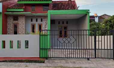 dijual rumah dijual rumah di jl sman