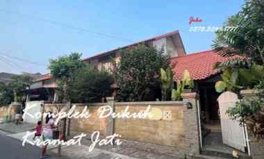 Rumah Mewah dalam Komplek Elit Dukuh, Kramat Jati, Jakarta Timur