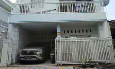 Dijual Rumah Secondary Terawat di Duren Sawit Jakarta Timur