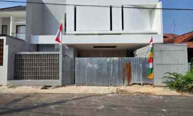 dijual rumah duren sawit