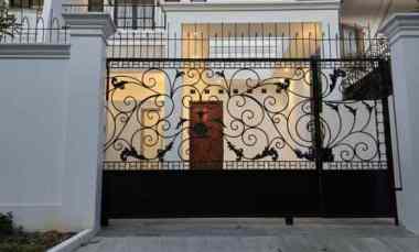 Rumah Baru Design Klasik Modern dalam Komplek di Duren Sawit Jaktim