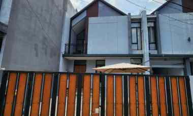 dijual rumah duren sawit jaktim
