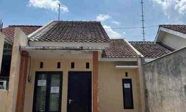 Dijual Rumah Lokasi Strategis di Perumahan Landungsari Dau Malang