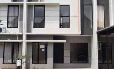 Dijual Rumah 2 Lantai Siap Huni di Eastern Park Sukolilo, dekat ITS