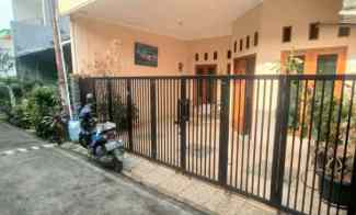 ELKK329 Rumah 2 Lt Lokasi Strategis Fully Furnished di Depok Timur