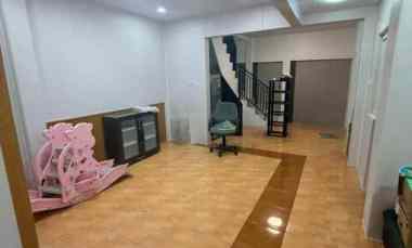 dijual rumah gading griya lestari