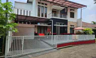 Rumah Lux SEMI Furnished di Kawasan Elite Sarijadi Bandung
