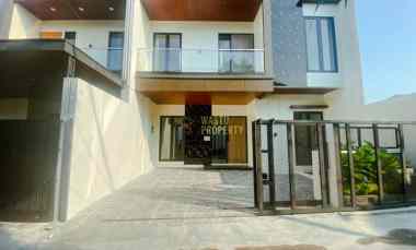 Rumah Mewah Hook 2 Lantai di Godean Sleman, dekat Kampus Umy