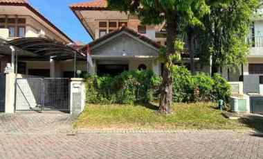 dijual rumah graha famili