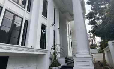 Jual Rumah Baru Sangat Mewah di Perum Graha Family Surabaya