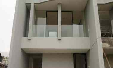 Rumah 2 Lantai Baru Gress Graha Green Garden, Dian Istana Sby Barat