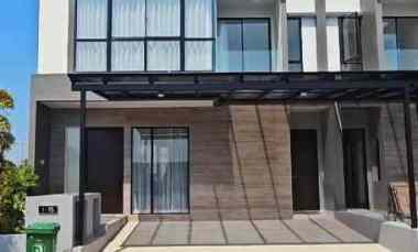 New Cluster Idelia Lily by The Lake Graha Natura Surabaya