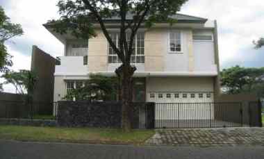 Rumah Dijual di Graha Natura, Surabaya