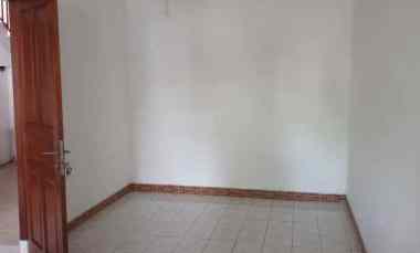 Jual Rumah Lingkungan Asri Nyaman Akses Bagus di Graha Raya Bintaro