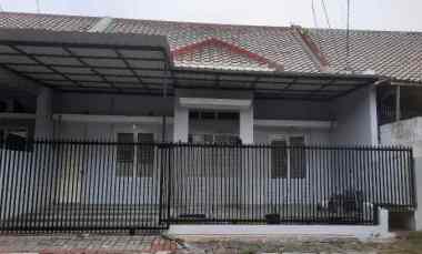 dijual rumah graha santoso regency