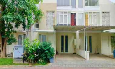 dijual rumah grand island pakuwon city